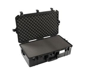 PELI 1605 AIR CASE Internal dimensions 660x356x213mm, with foam, wheeled, black