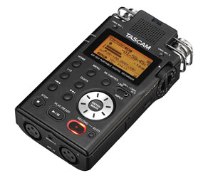 TASCAM DR-100 PORTABLE RECORDER For SD / SDHC card, stereo, 4x inbuilt microphone, mic / line in